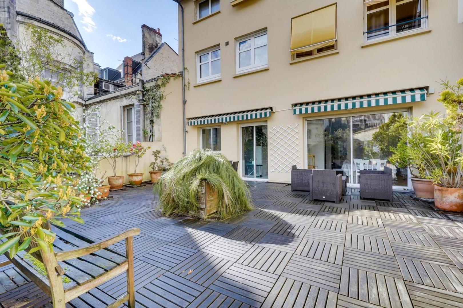 Lovely Apartment With Exceptional Terrace Bordeaux Extérieur photo